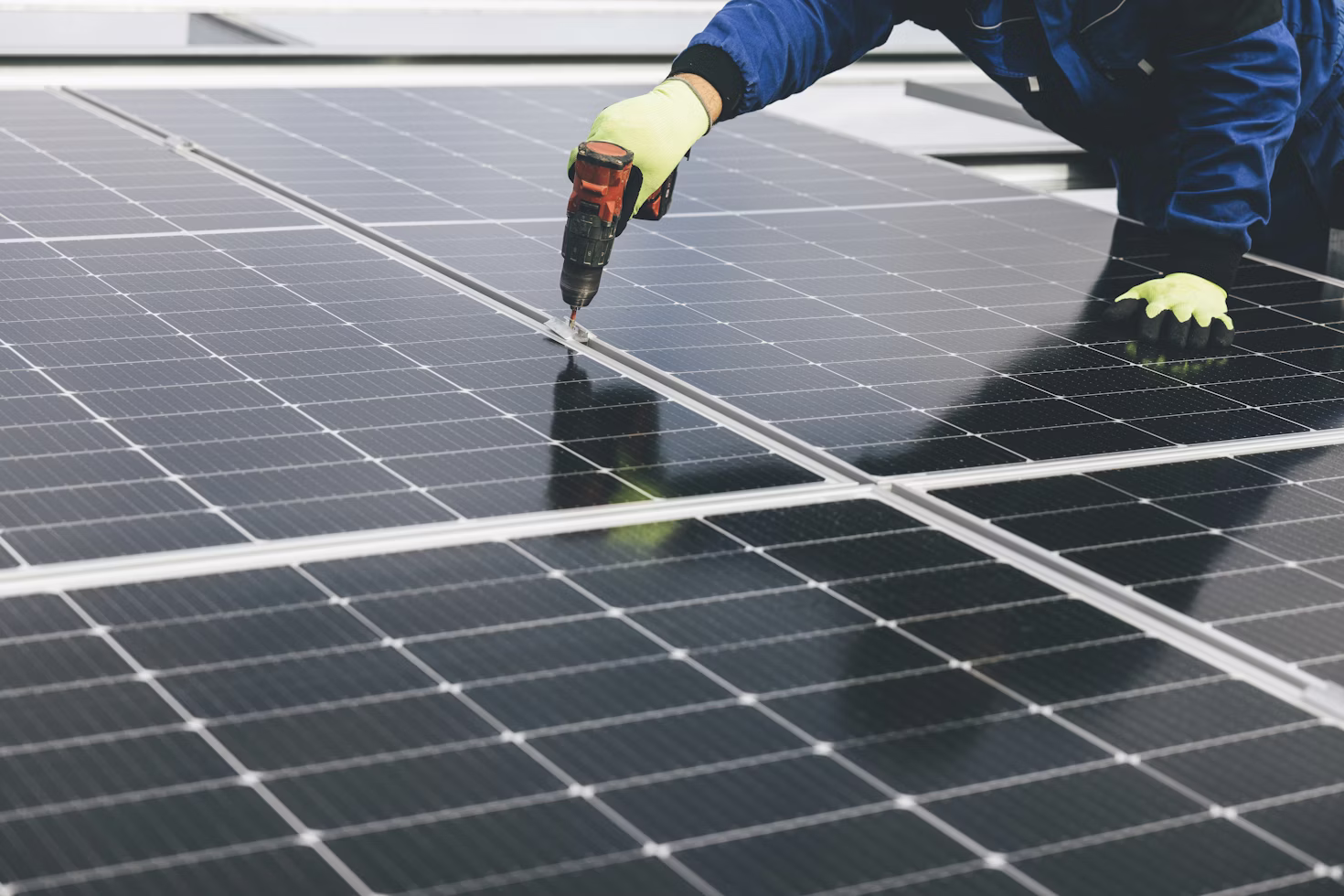 Hogar con energía solar Senae